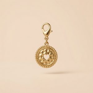 Charm – pendentif rond et coeur ajouré