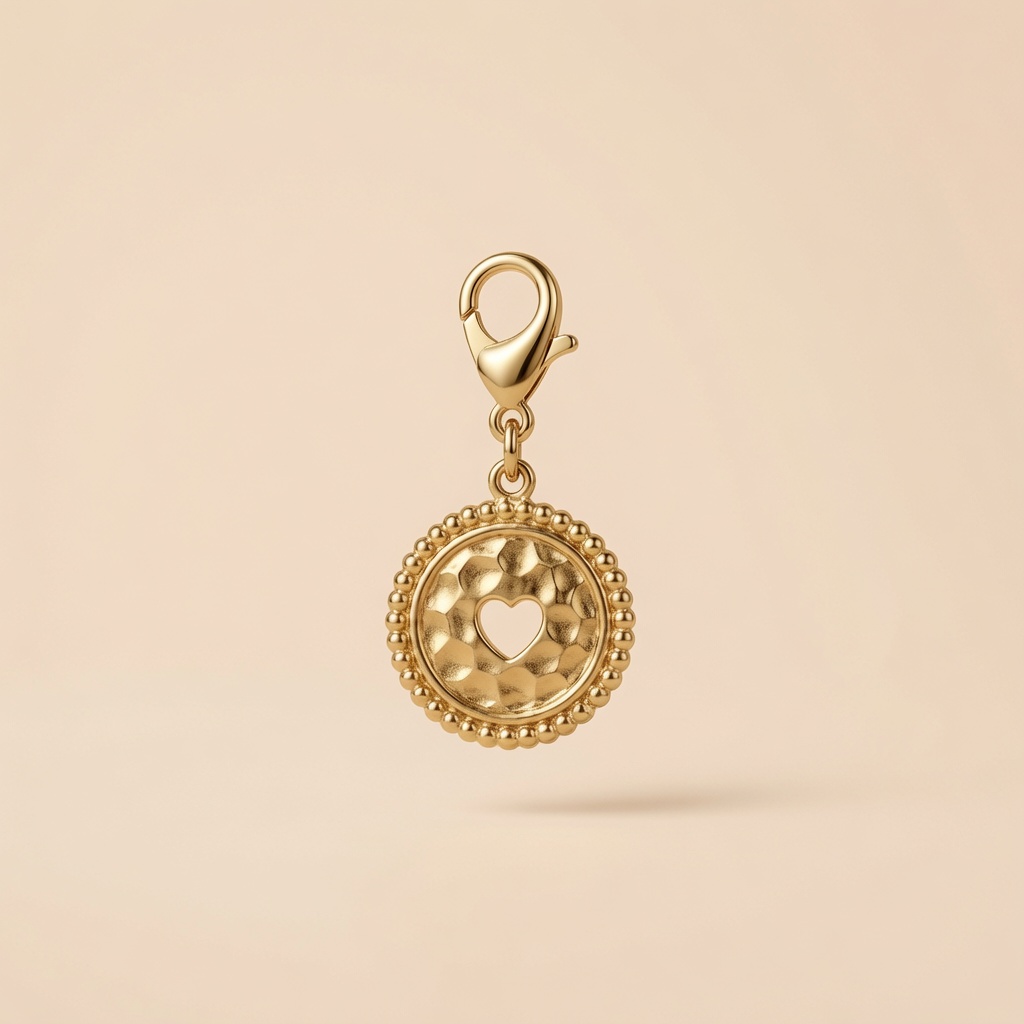 Charm - pendentif rond et coeur ajouré