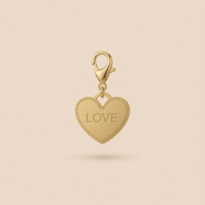 Charm – pendentif coeur gravé “love”