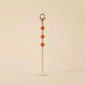Charm – chaîne et perle d’agate rouge